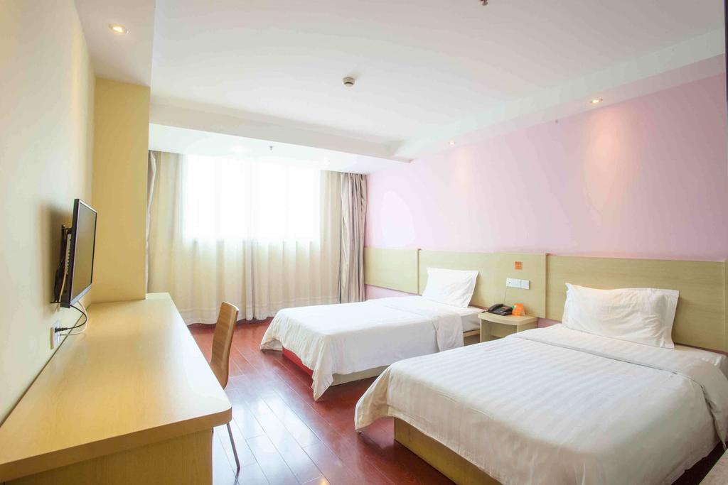 7Days Inn Kunming East Station Juhua Overpass Zimmer foto